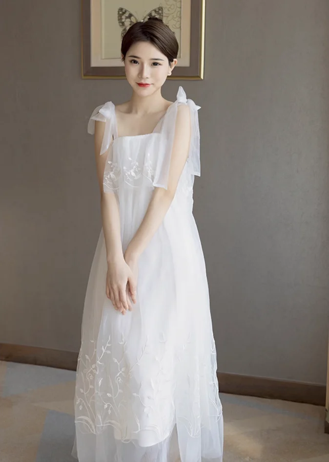 Bride's wedding morning gown, wedding light gauze suspenders, mesh embroidery, tie-up long dress, high-level sense, fugitive pri