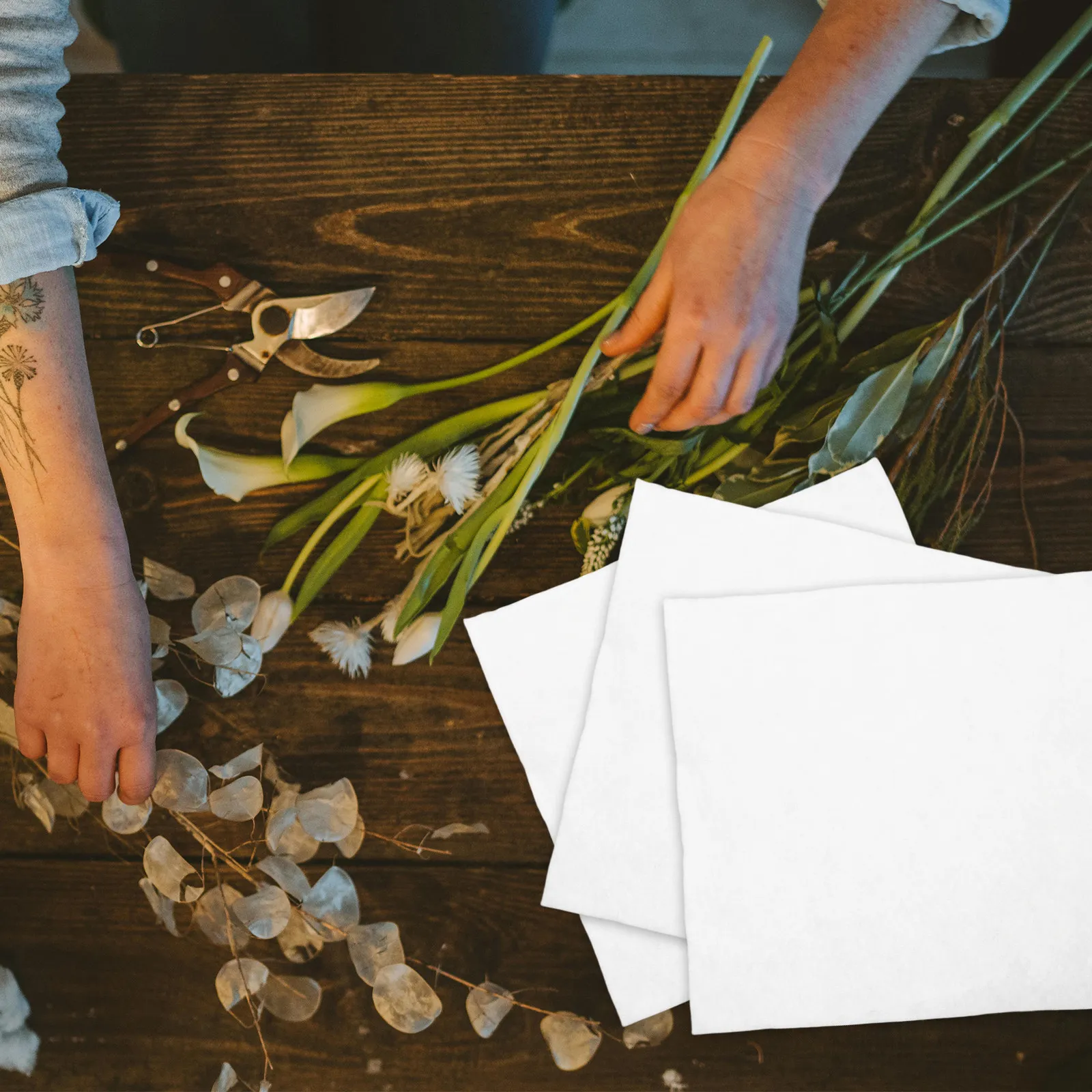 10Pcs 물 보존 면 시트 신선한 꽃 보존을위한 흡수성 꽃 면 종이 꽃다발 포장 꽃 용품