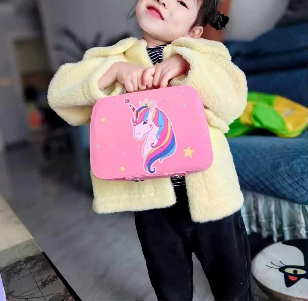 Kid Safe Girl Makeup Kit Set Unicorn Mermaid Box Pretend Role Play Beauty Cosmetic Bag Lipstick Nail Polish Washable Gift Toy 3