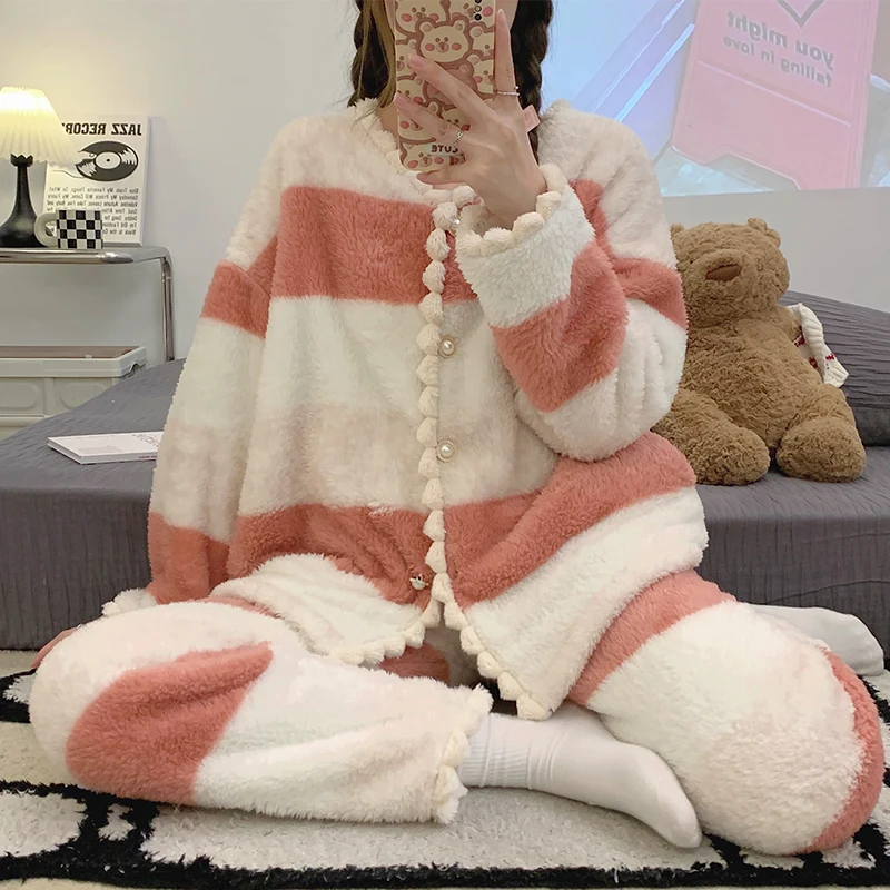 Winter plush 280g coral velvet pajamas women thickened pit cardigan flannel women's pajamas lace girls' home clothes suit