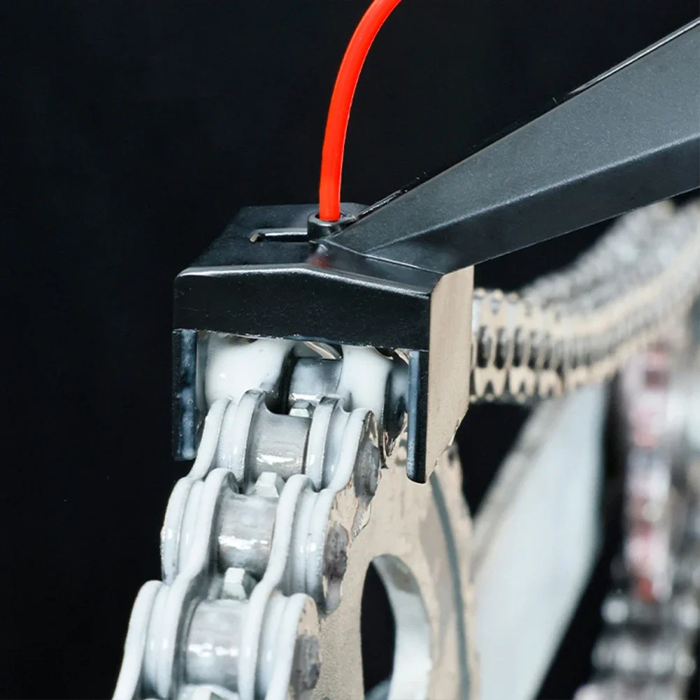 1-10PCS Motorcycle Chain Oiler Spray Gear Motorcycle Chain Oil Applicator Gear Mess-Free Chain Wax Chain Cleaner Attachment