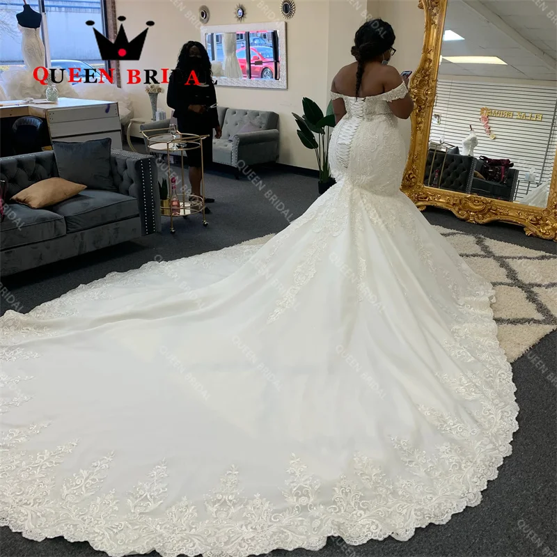 Рисунок 5 - Роскошное Свадебное платье с аппликацией и кристаллами