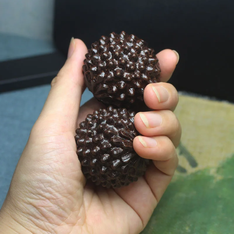 Massage ball Fitness ball 2PCS Agarwood Durian Massage Handball Fitness Balls Wrist Finger Exercise Stress Relief Hand Relaxation Stretch Muscle Tool