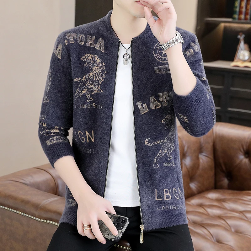 

Новый Модный повседневный мужской кардиган в британском стиле с круглым вырезом на молнии свободный популярный красивый кардиган в полоску с круглым вырезом на молнии