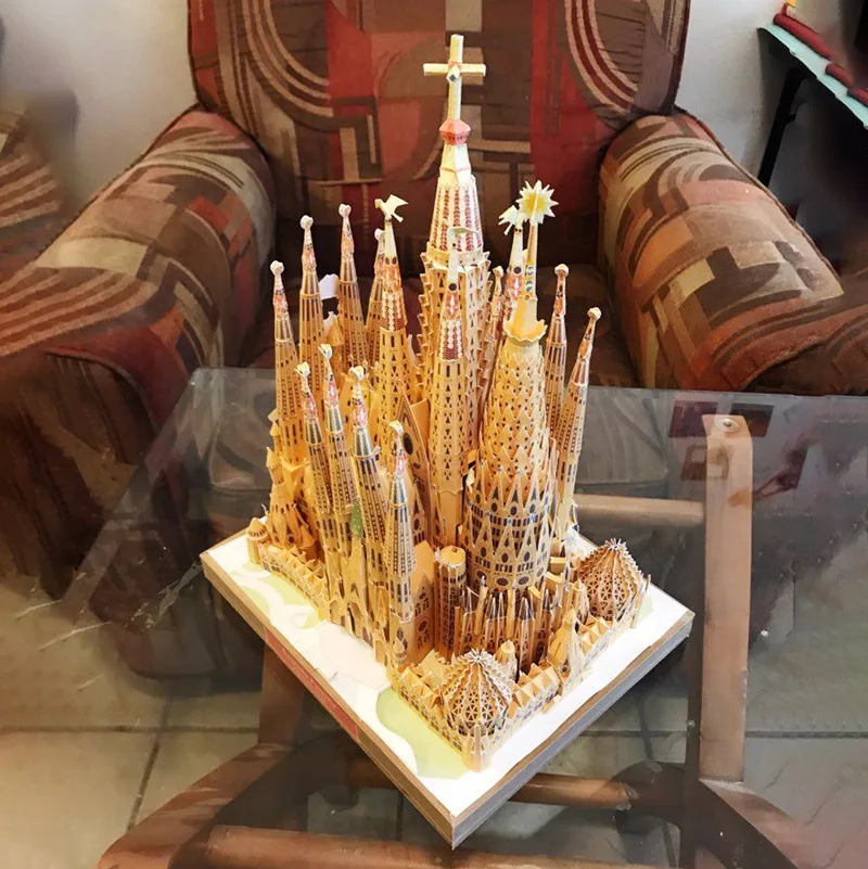The World Famous Building Spanish Cathedral Sagrada Familia Paper Model DIY Student Handwork 4