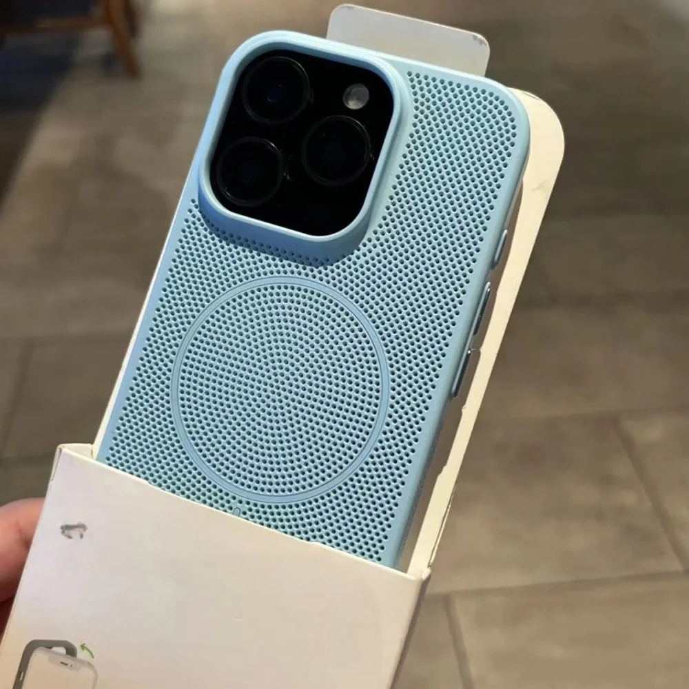 Enhanced Magnetic Honeycomb Cooling Phone Case with Mesh Design