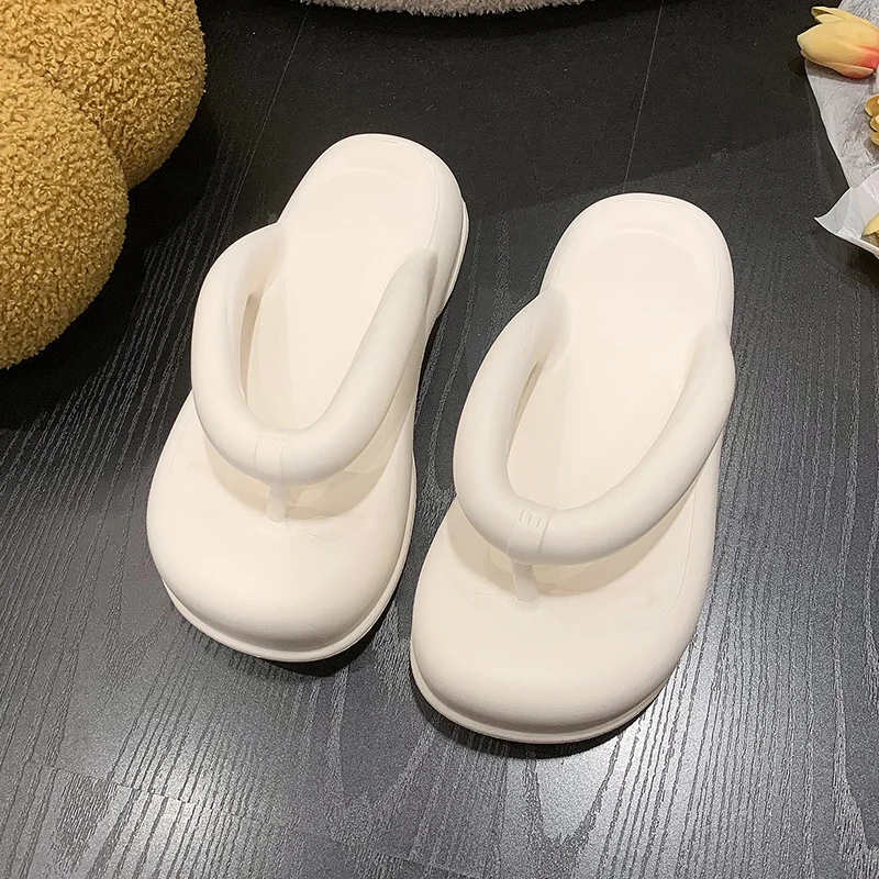 Summer Footwear  Woman Clip Toe Soft Comfortable Slippers for Women Platform Non-Slip Beach Slides Sandals New 2023