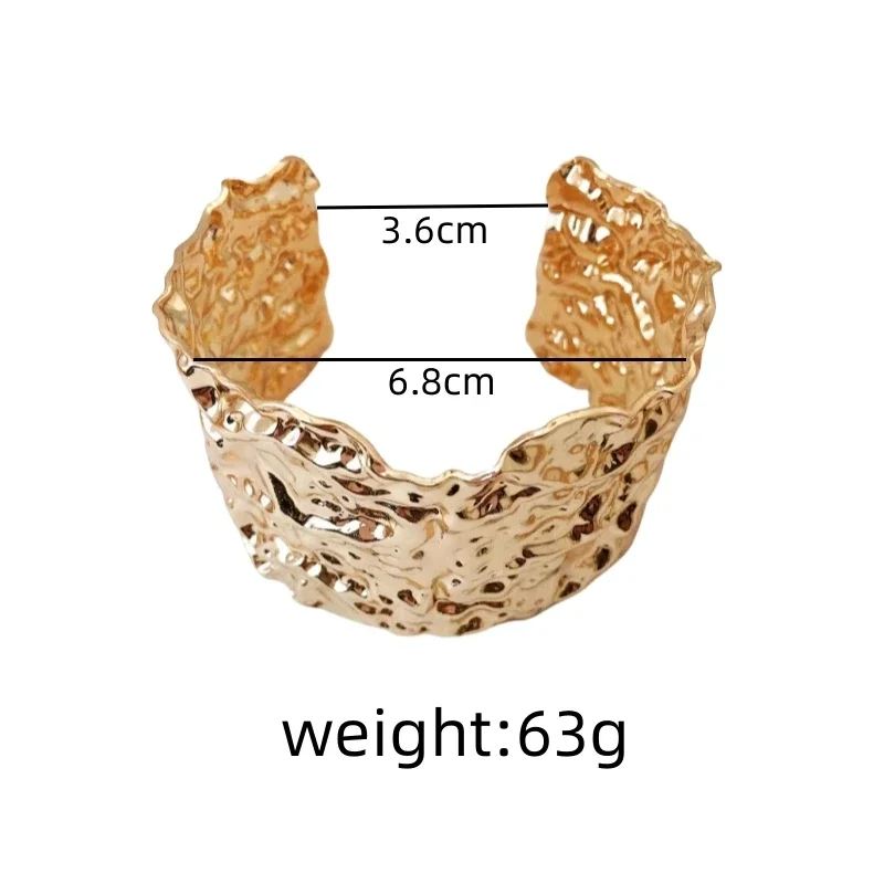 Stylish Gold Cuff Bangle for Women