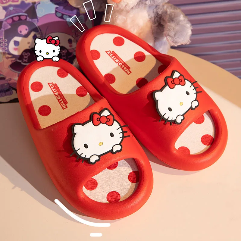 

Шлепанцы Kawaii Sanrio Hello Kittys Cinnamoroll Kuromi Симпатичные летние уличные пляжные Нескользящие шлепанцы для девочек Аниме подарок детские игрушки