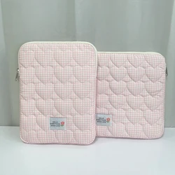 Elegant and Stylish Laptop Sleeve Case - Multi - Size Notebook and Tablet Bag - 13 - 14inch (Pink)