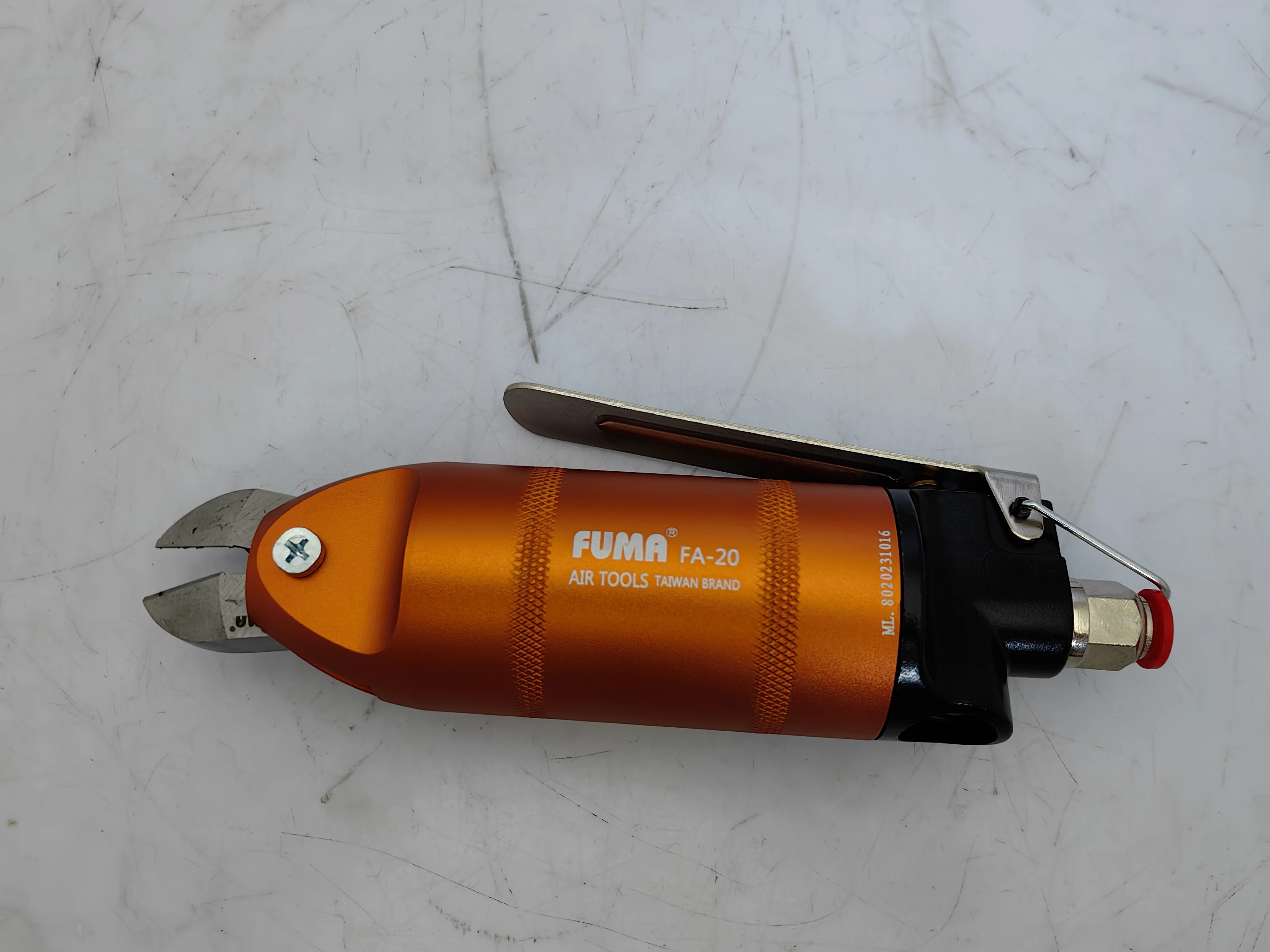 FUMA Taiwan imported pneumatic scissors FA- 20 pneumatic cutting pliers oblique pneumatic shears (including S5 cutter head) taiwan fuma pneumatic scissors fa 20m pneumatic plastic tail cutting pliers pneumatic shears including f5l cutter head