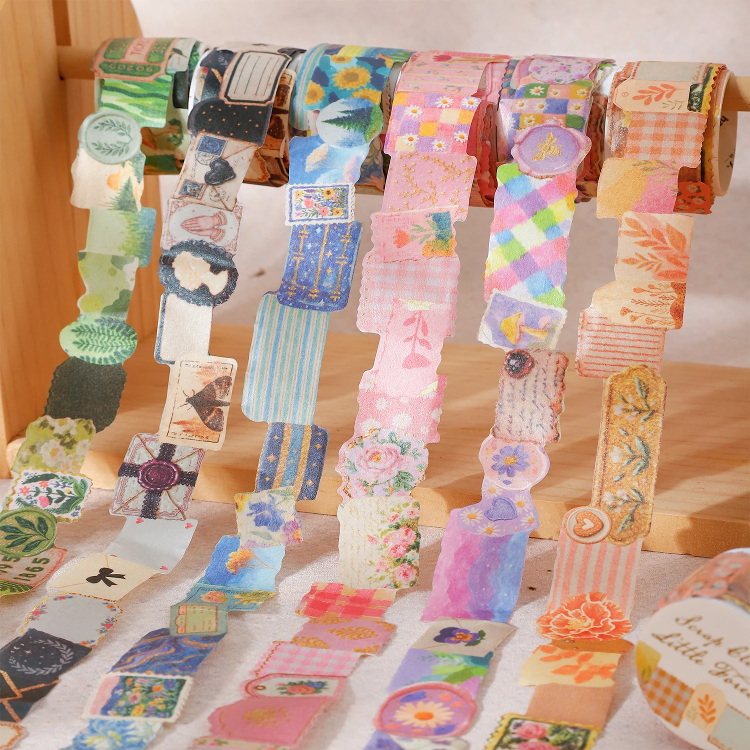 Nastro Washi Vintage Serie Little Forest con Motivi Floreali e Paesaggistici, Materiale Creativo per DIY, Collage e Cancelleria - immagine 2