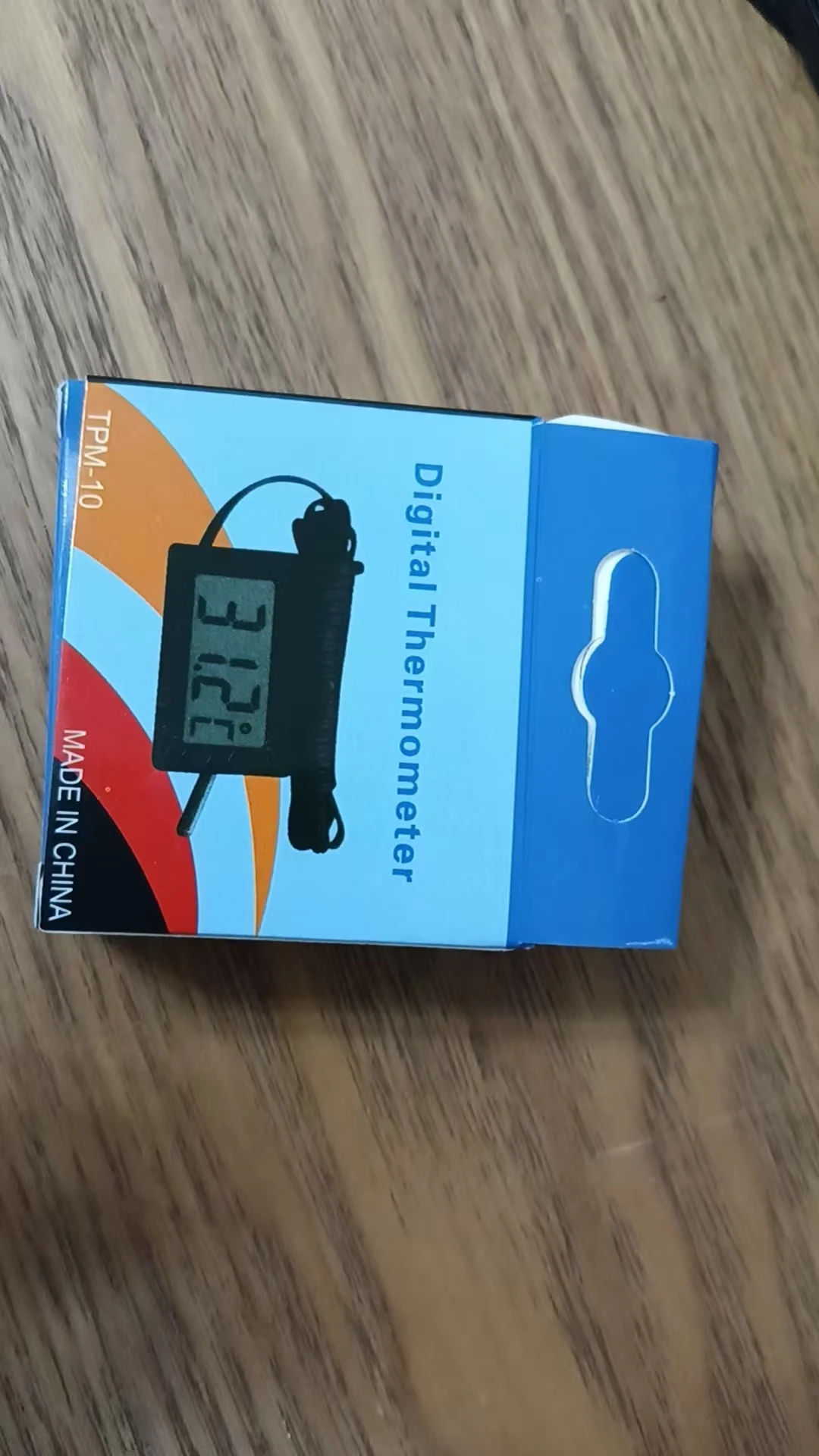 Compact Digital Car Thermometer and Hygrometer with LCD Display