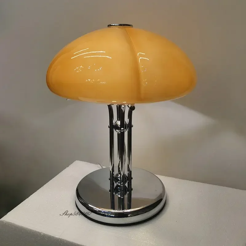

Ins Popular Table Lamp Designer Vintage Brown Glass Desk Lamp for Bedroom Beside Lamp Modern Living Room Light Reading Lamps