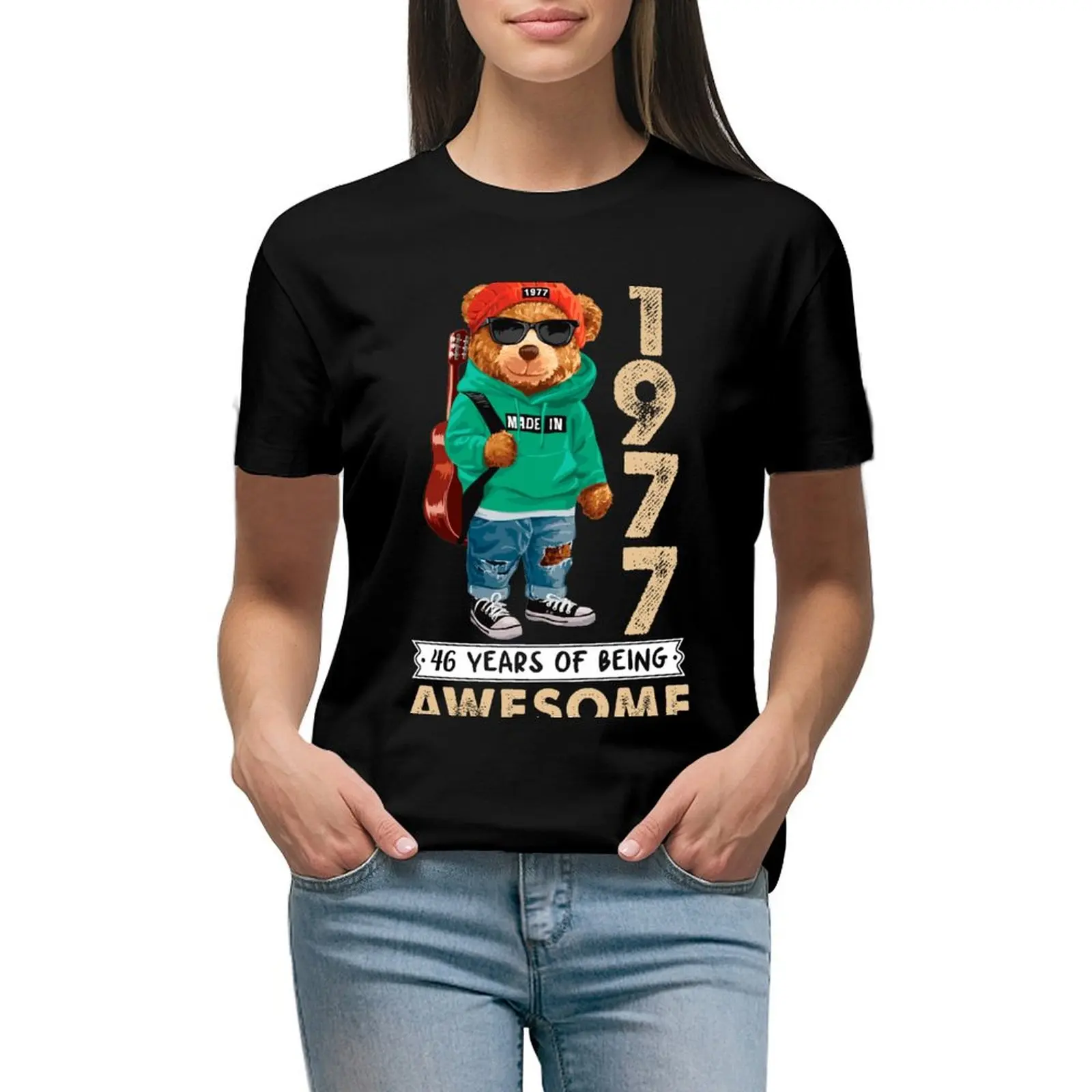 

Made in 1977 46 Years Of Being Awesome T-shirt summer clothes hippie clothes korean Women's clothes