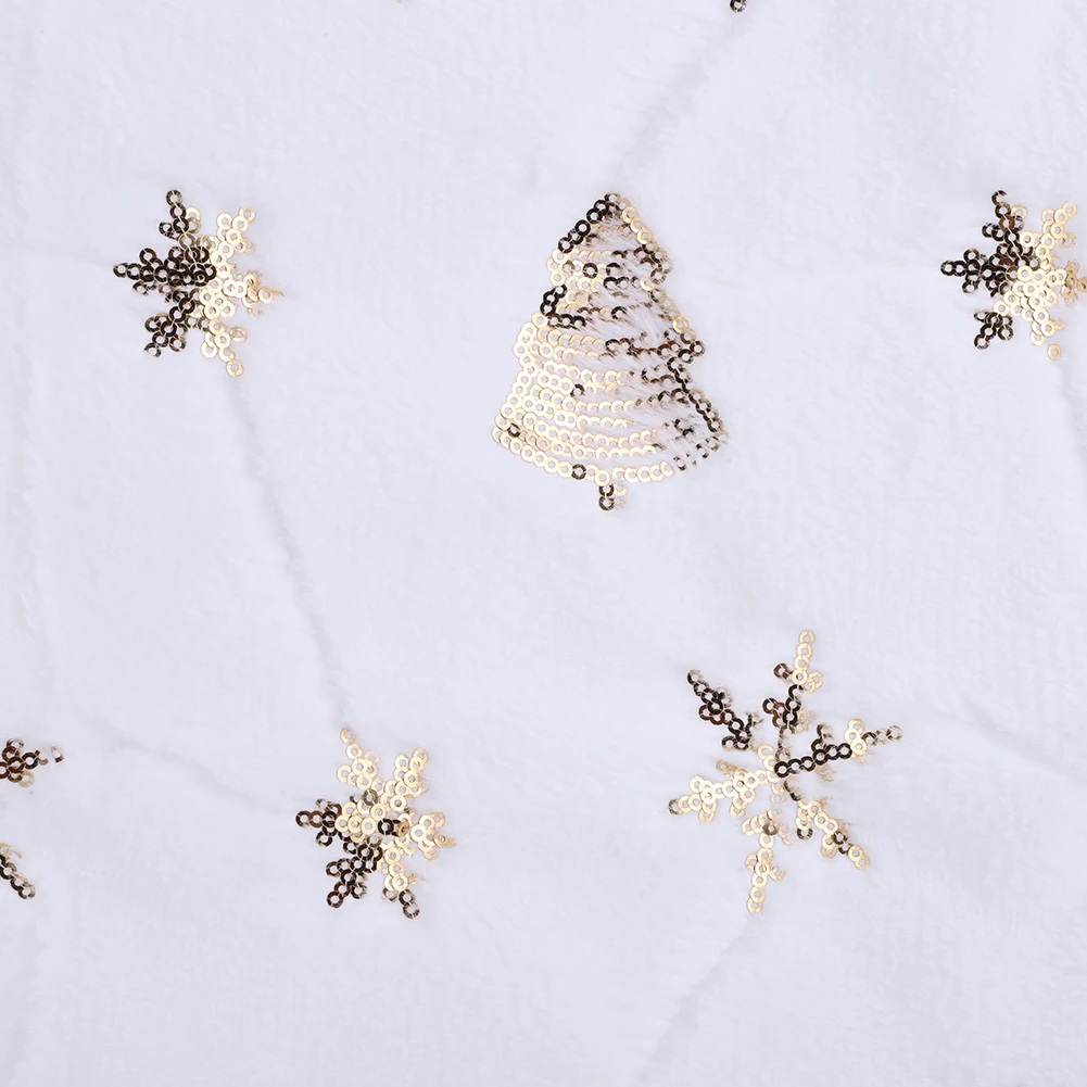 Christmas Pattern Throw Pillow Cover Soft Faux Fur Xmas Tree Snowflake Cushion Cover for Winter Holiday Decoration