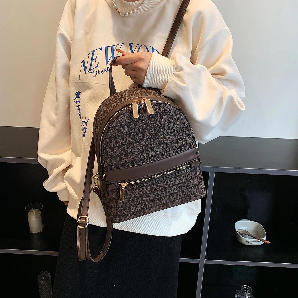 Emg6932 Classic Intrecciato Genuine Designer Famous Brand Woven Backpacks  for Woman Purse Men Custom Leather Backpack - China Woven Backpack and  Designer Backpack Famous Brand price