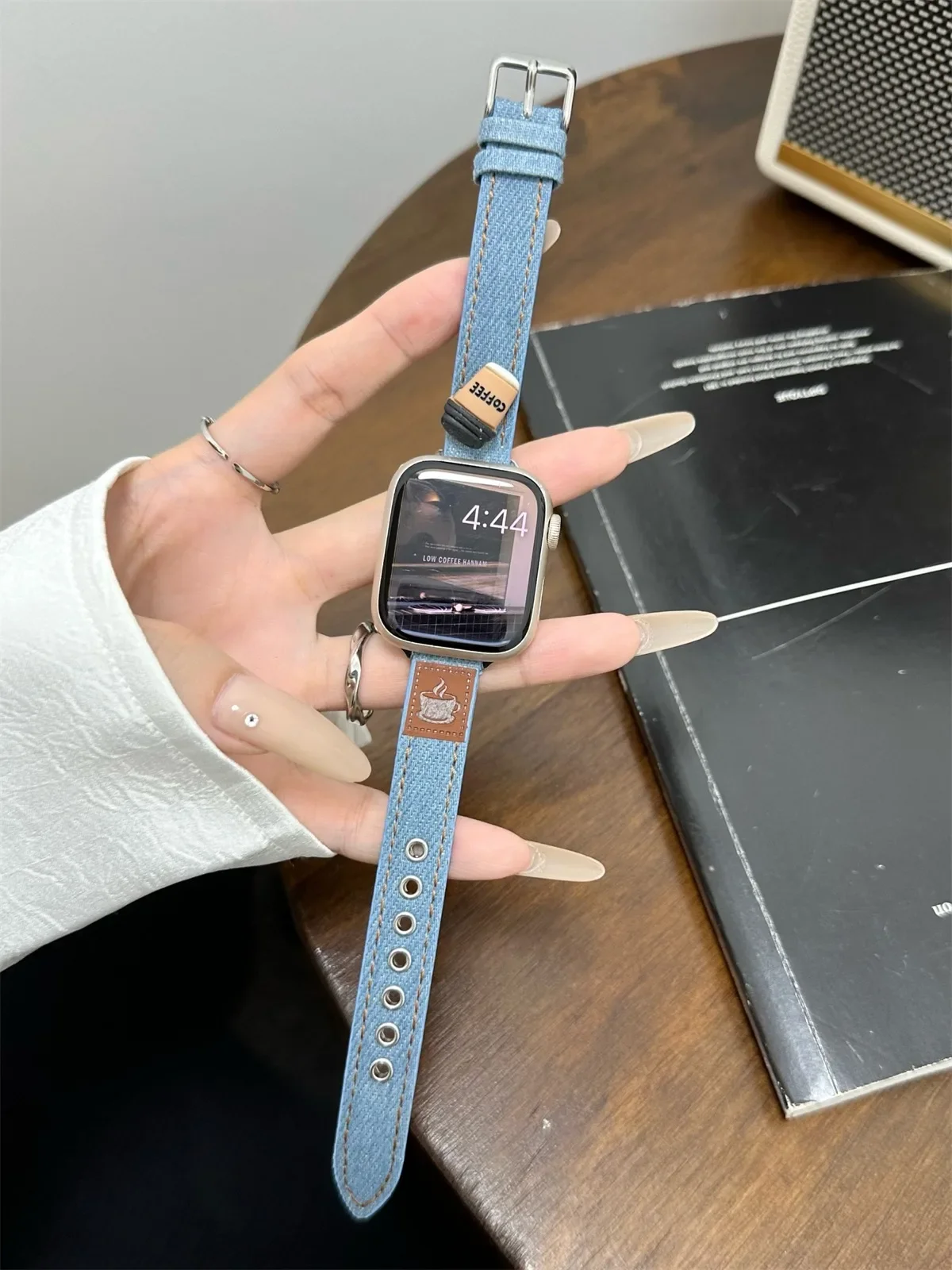 Bracelet de montre pour iWatch 42/44/45/46/49 mm 38/40/41 mm Bracelet de montre tendance en cuir PU pour montres de la série Ultra2 Série 10/9/8/7/6/5/4/3/2/1_voghion.com