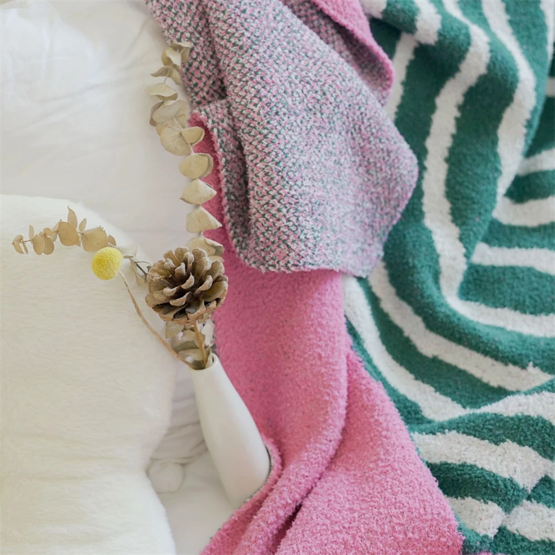 Half Fleece Pink Vase Pattern Sofa Shawl Blanket Nordic Summer Air Conditioning Blanket Office Nap Blanket 3