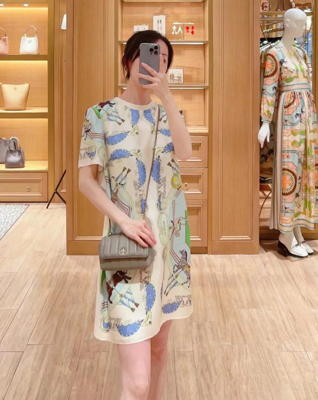 

LT 2022 SS WOMENS LONG DRESSES SILK
