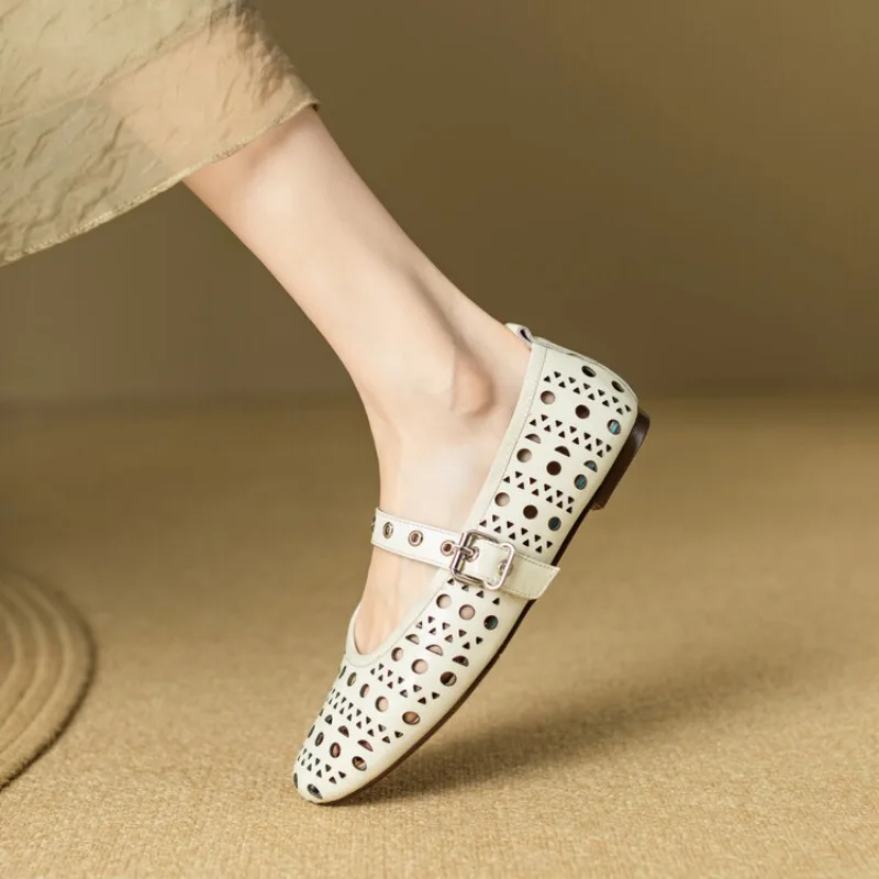 Cowhide Grid Hollowing Out Rivet Concise Flat Sole Single Shoe Apricot White Punk Style 2024 New Fashion Size 34-43 Women Shoes