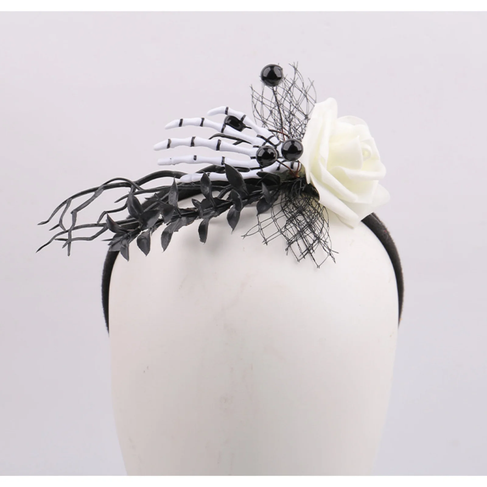 1PC Halloween Skeleton Hand Headband with White Rose & Black Web, Gothic Spooky Hair Accessory for Party Cosplay