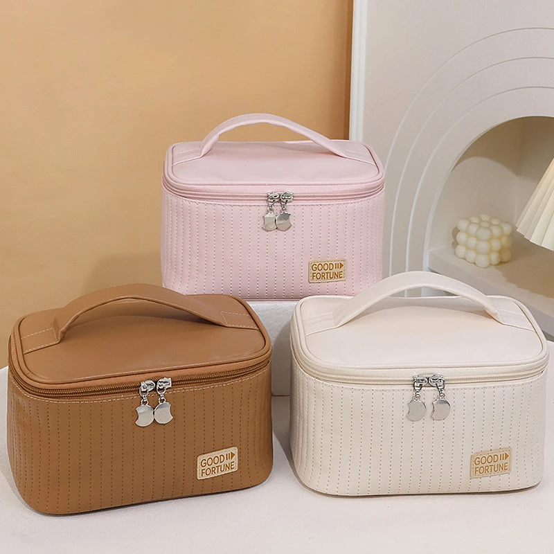 Cake Makeup Bag Cosmetic Storage Bag Pu Leather Waterproof Portable Makeup Organizer Travel Sanitary Napkin Pouch Toiletry Case