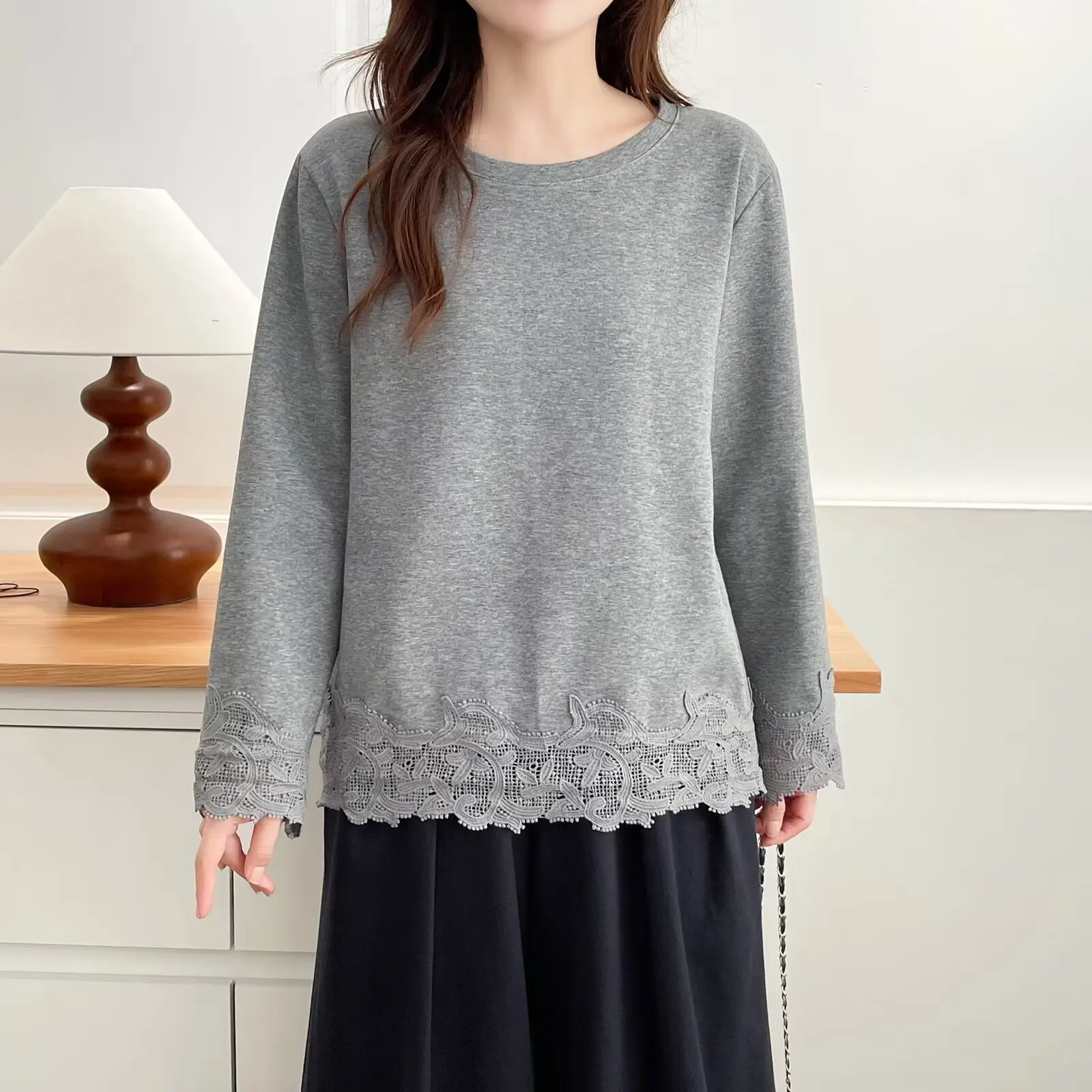 Fashion Plus Size Women's T-Shirt 2025 Autumn New Fashion Lace Patchwork Long Sleeve Stylish Casual Tops 2522