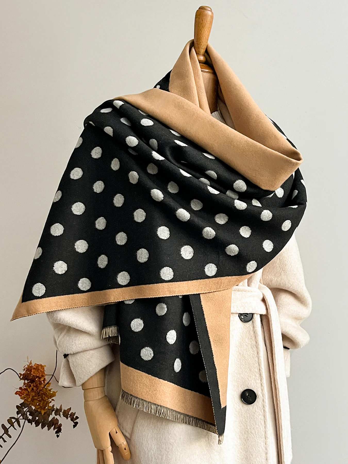 Women's Autumn Winter Faux Cashmere Dot Pattern ernShawl Warm Jacquard Scarf Versatile Blanket Use Neck Protection New Style