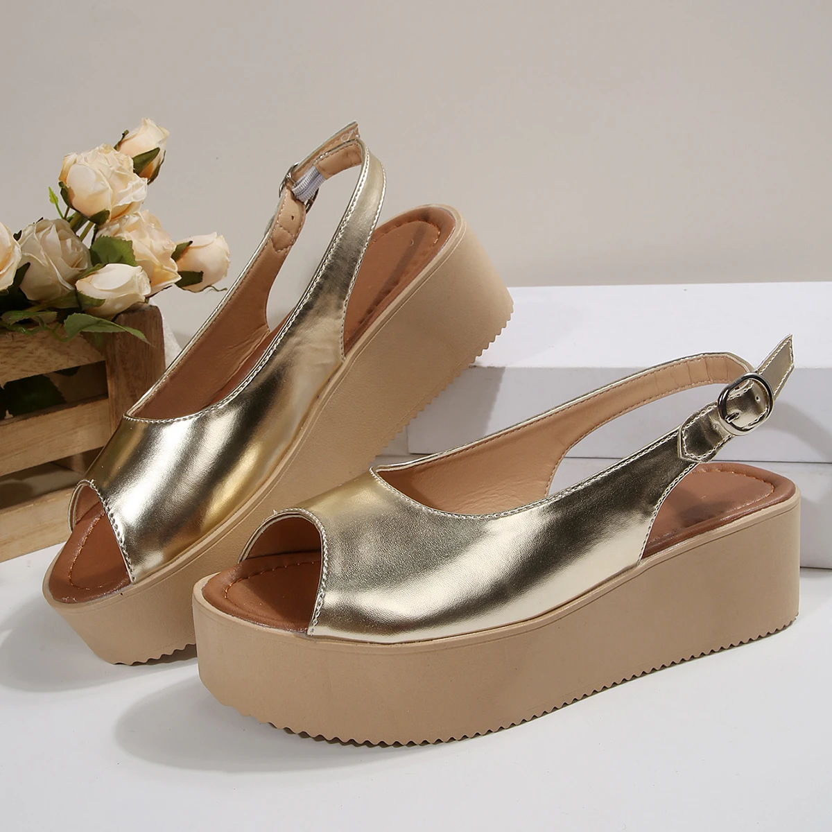 Women's Gold Thick Bottom Wedge Sandals 2025 Summer Peep Toe Chunky Platform Sandals Woman Ankle Buckle Anti Slip Beach Shoes