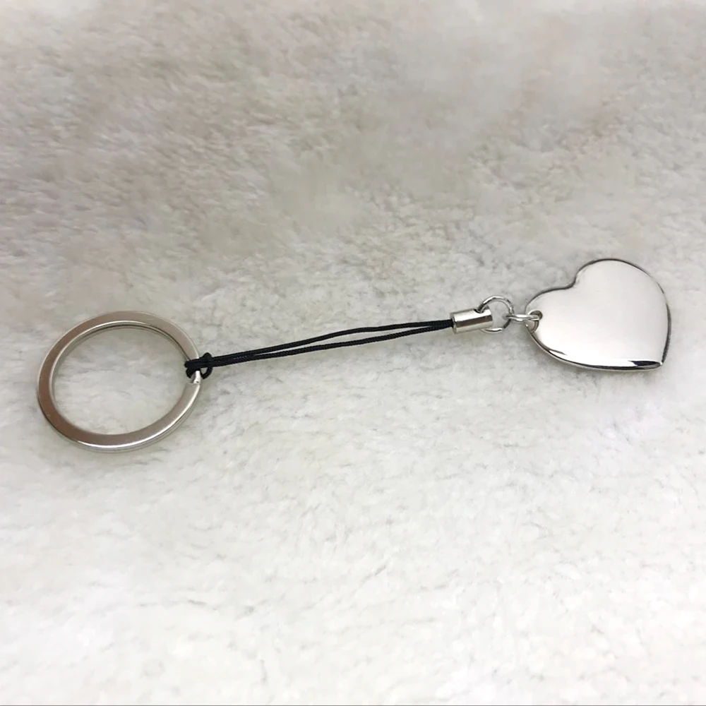 

2020 New Arrivals Stainless steel heart shaped key chain Clasp Opener Lock Opener Bags Key pan logo Jewelry Women Men Gifts