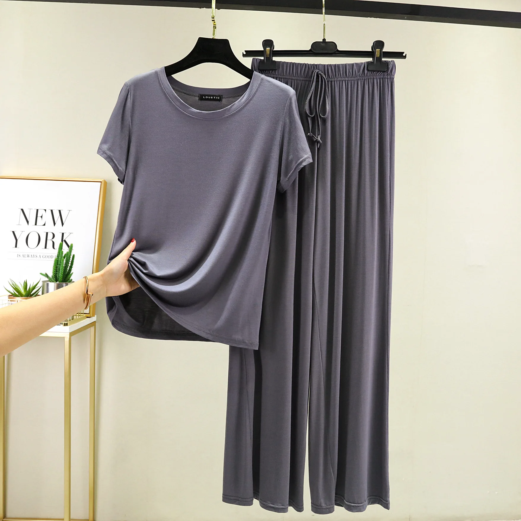 2pcs Summer Modal Homewear Pajamas set Short sleeve Tops and Trousers Solid color Casual Loose Sleepwear suit Plus size