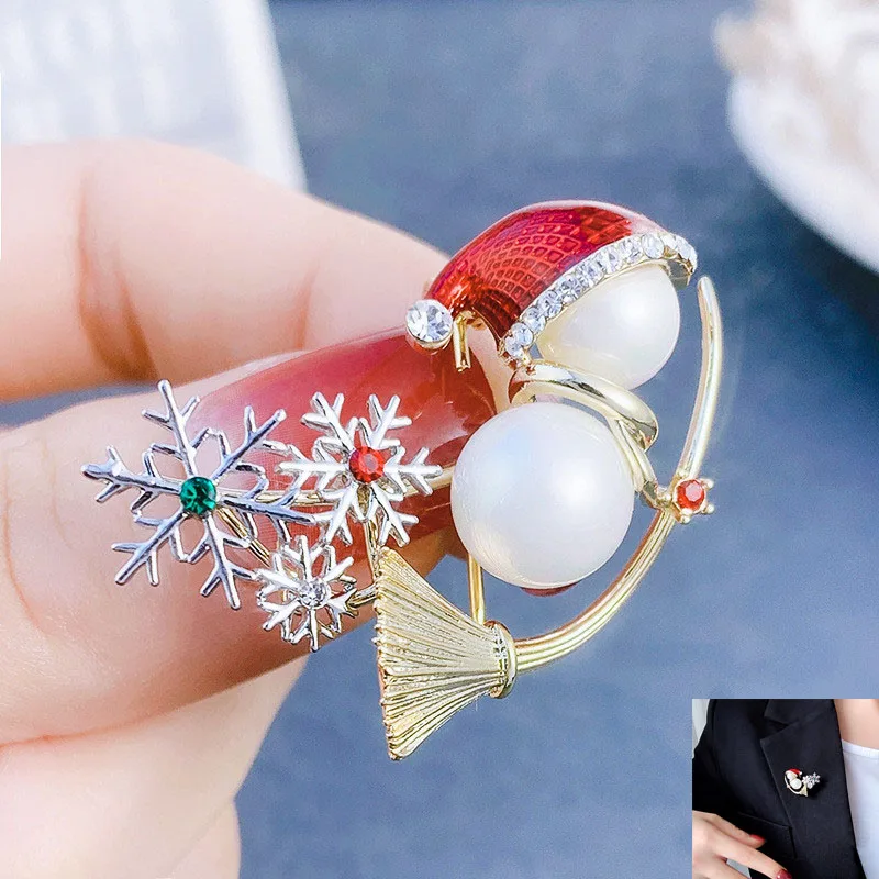 

Fashion Cute Brooch Pin for Clothing Bags Hat Accessory Rhinestone Christmas Element Pins Jewelry Pins for Christmas Decorations
