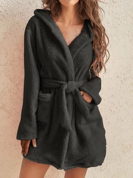 1 piece of women's solid color hooded robe with belt, cozy and warm fleece pajamas for home wear in autumn and winter. 1