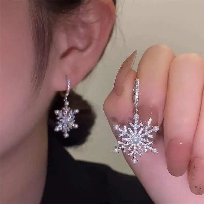 Trendy Sparking Snowflake Firework Earrings for Women Exquisite Shiny Zircon Imitation Pearl Christmas Party Jewelry Gift