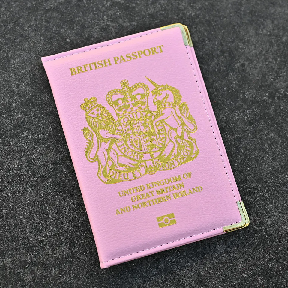 Idea Regalo Viaggio: Custodia Passaporto Fossil Pelle Marrone RFID