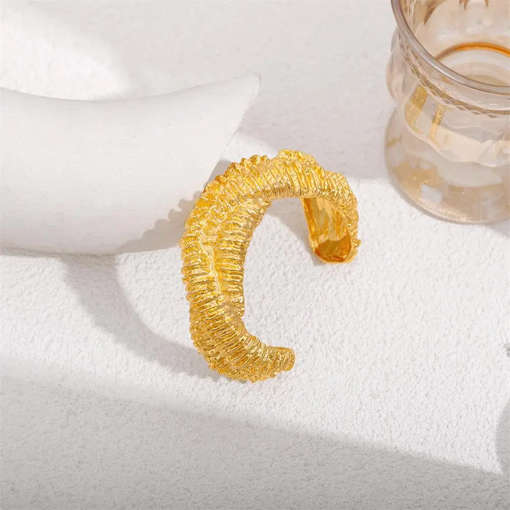 Hiphop Rock Chunky Three Layers Lava Textured Opening Bangle Exaggerate Stainless Steel Bracelet for Women Designer Jewelry Gift