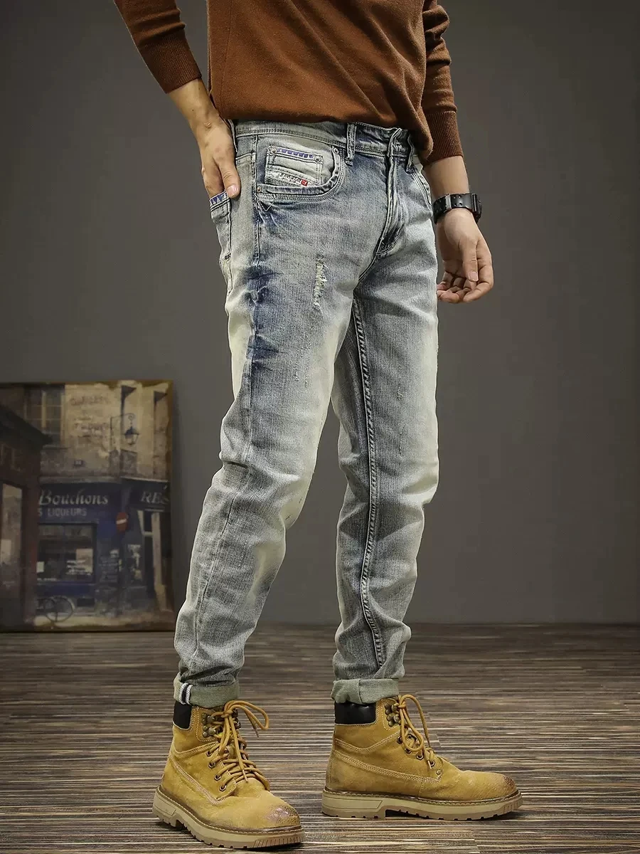 Рисунок 4 - Джинсы мужские Стрейчевые в стиле ретро