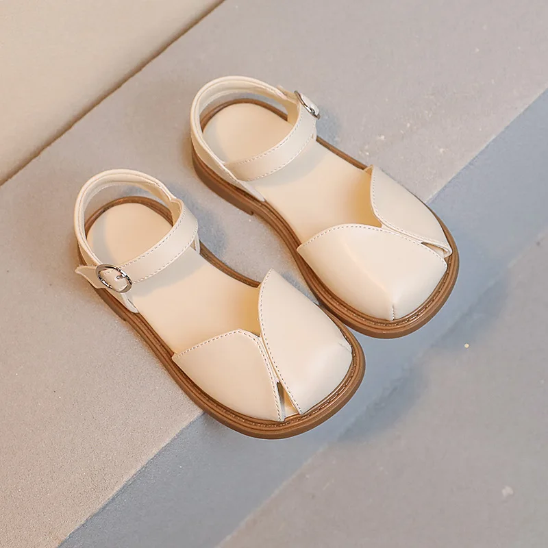 Girls Summer Sandals Toe-covered Anti-kick 2024 Brand New Children Flat Sandals Princess Retro Classic Ins Hot Fashion Soft Chic 3