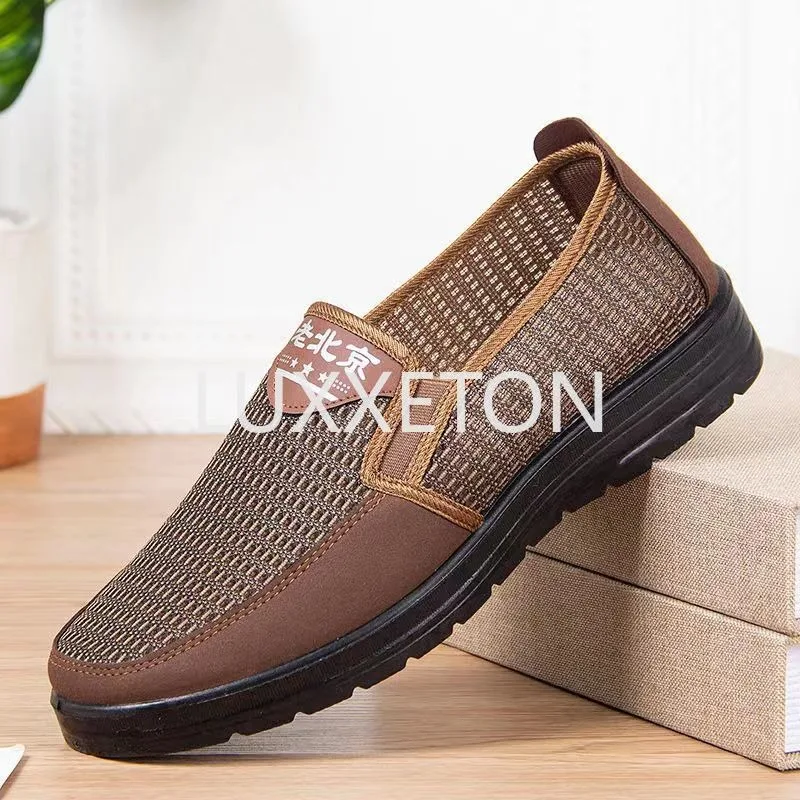 Men Mesh Breathable Vulcanized Shoes Summer New Fashion Non Slip Comfortable Soft Sole Breathable Black Casual Sports Shoes 4