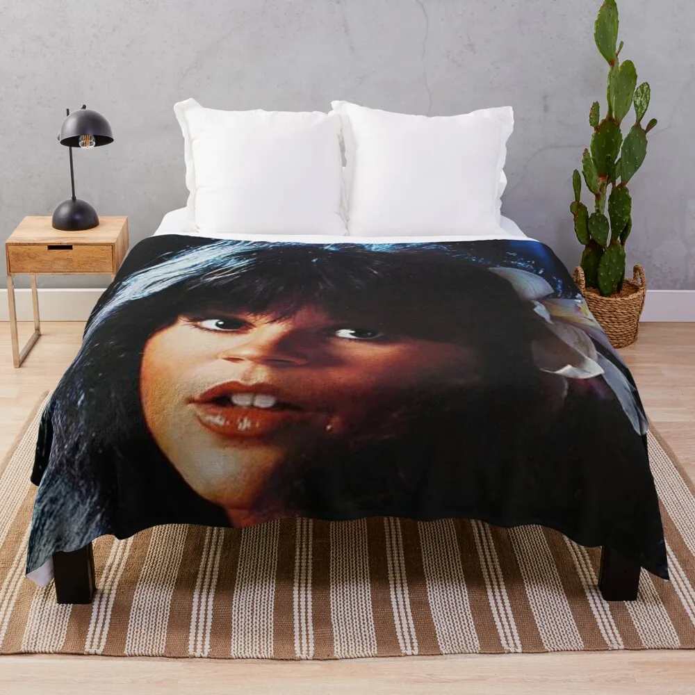 

Linda Ronstadt Beautiful Pict Poster Throw Blanket Loose Vintage Blankets