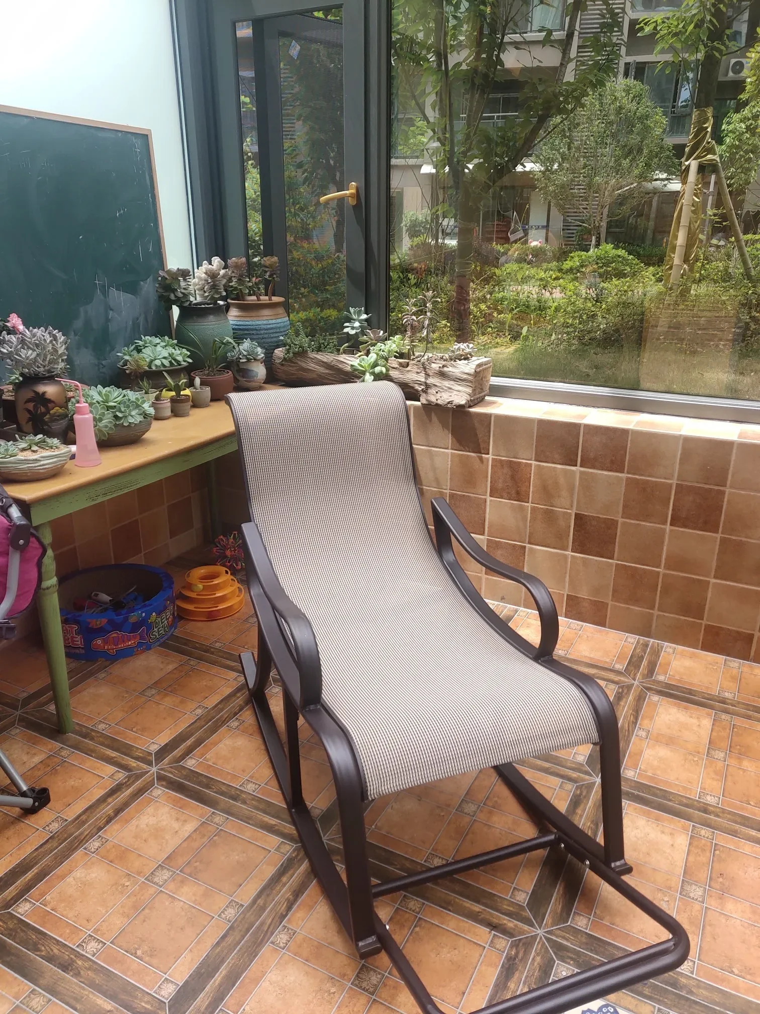 

Rocking chair, adult lounge chair, home balcony, garden, old man, rattan, lazy rocking chair