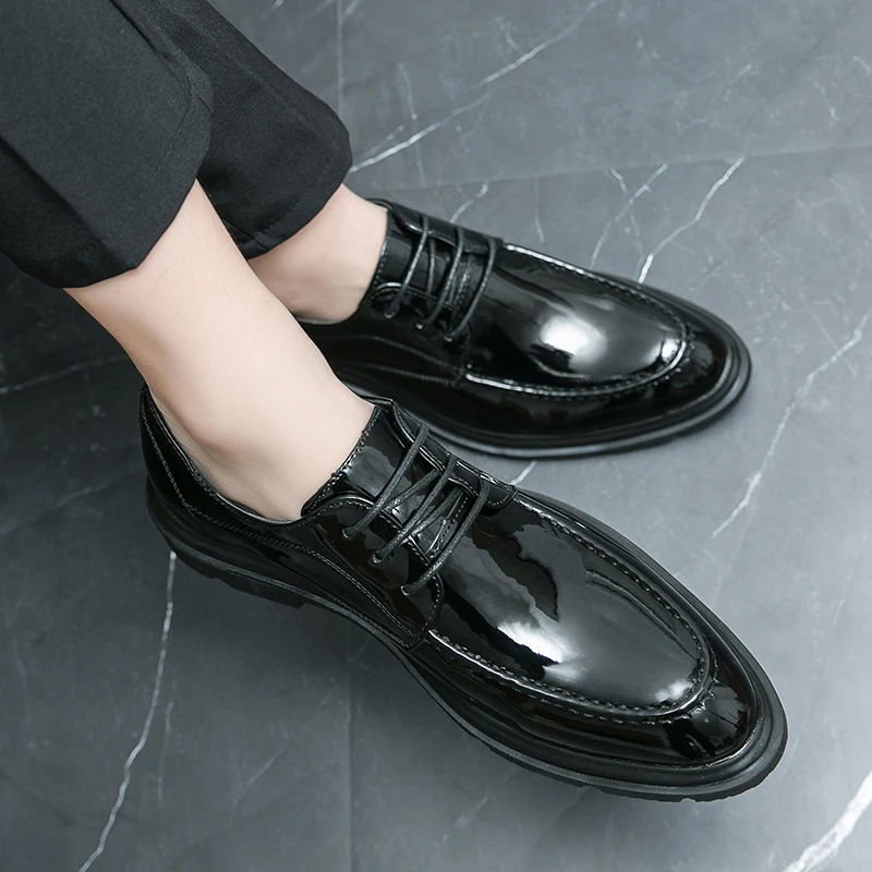 

Fashion Men's Business Dress Shoes Black Flat High Quality Glossy Oxfords Breathable Formal Shoes