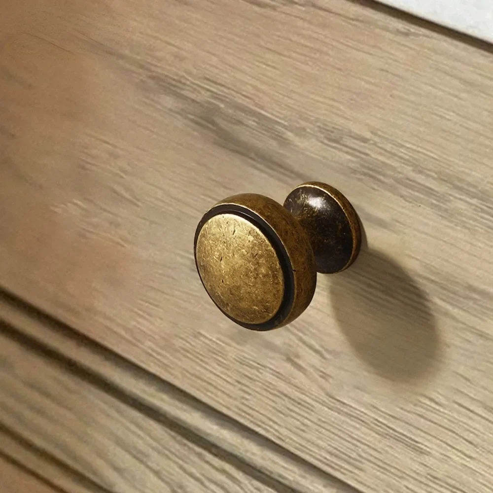 Furniture Handles Nordic Vintage Furniture Handles Zinc Alloy Bronze Knobs and Handles for Drawers Wardrobe Cabinet Bookcase Dresser Cabinet Pulls furniture handles