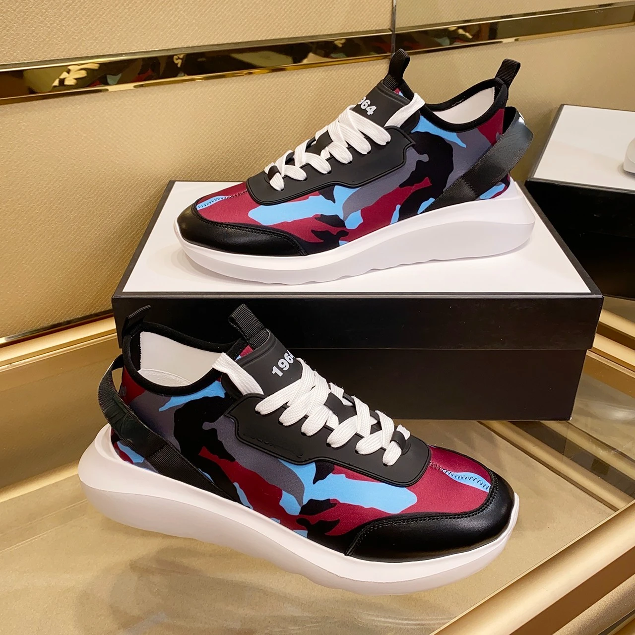 

Highstreet Leather D2 Men Luxury Brand Trend Men Women Sneakers Italy Breathable Leisure Male Letter Printed Casual Shoes