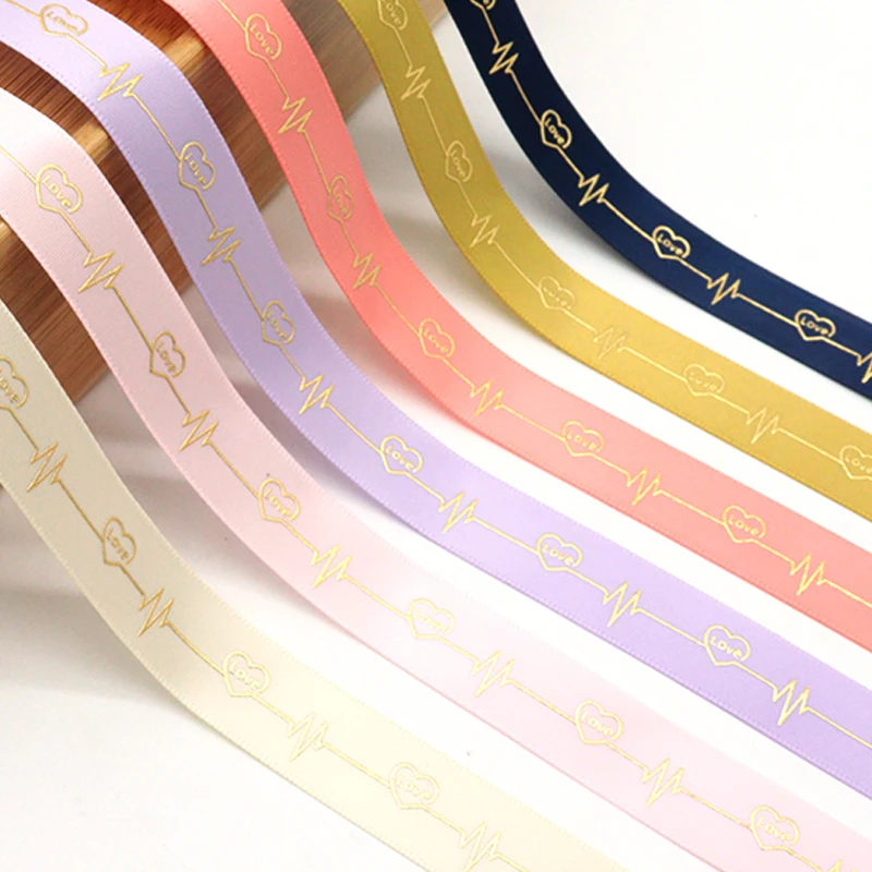 

30Yards 15mm Gold Foil Love Heart Printed Satin Ribbon For Valentine's Day Gift Packaging Wedding Decoration