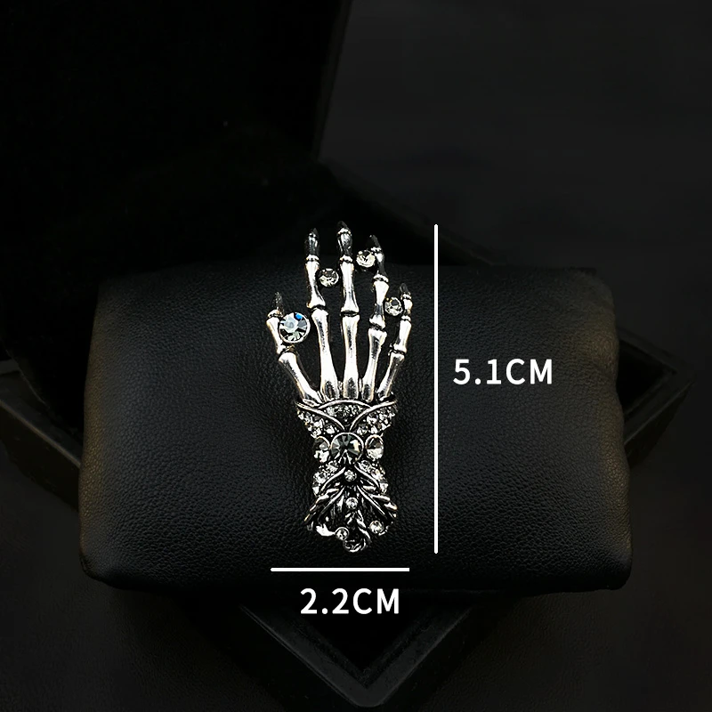 909 Retro Vivid Ghost Hand Brooch Men Neckline Badge High-Grade Exquisite Skull Corsage Accessories Coat Decorative Pin Jewelry