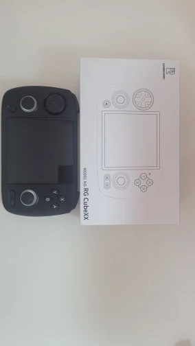 ANBERNIC RG CubeXX photo review