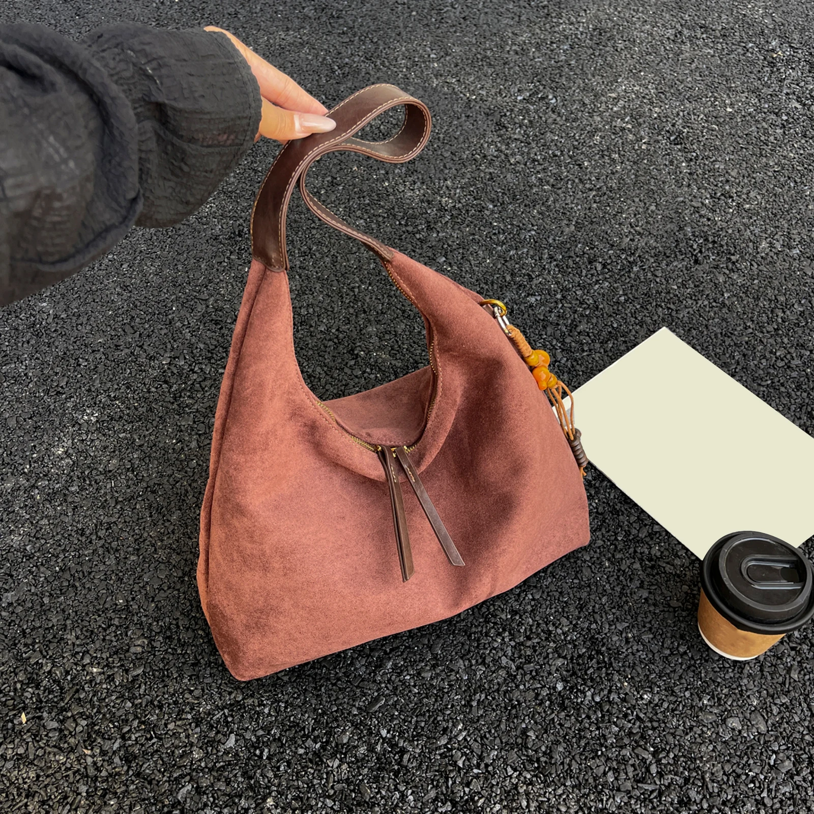 Faux Suede Shoulder Bag Retro Underarm Bag Large Capacity Commuter Bag for Women Autumn and Winter