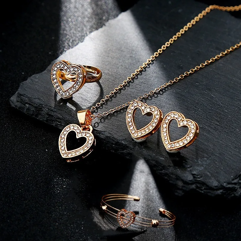 Creative Women Fashion Heart Jewelry Set Bracelet, Pendant